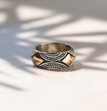 Agra - Large Statement Ring in Silver and 18ct Gold