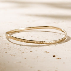 Agonda - Thin Hammered Gold Bracelet