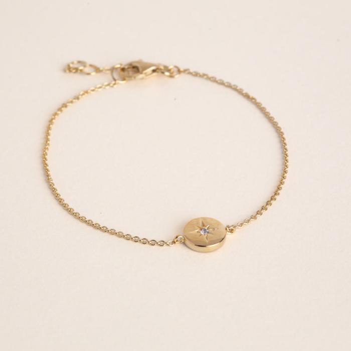 Hella - Dainty Gold Star Bracelet