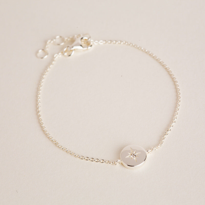 Hella - Dainty Silver Star Bracelet