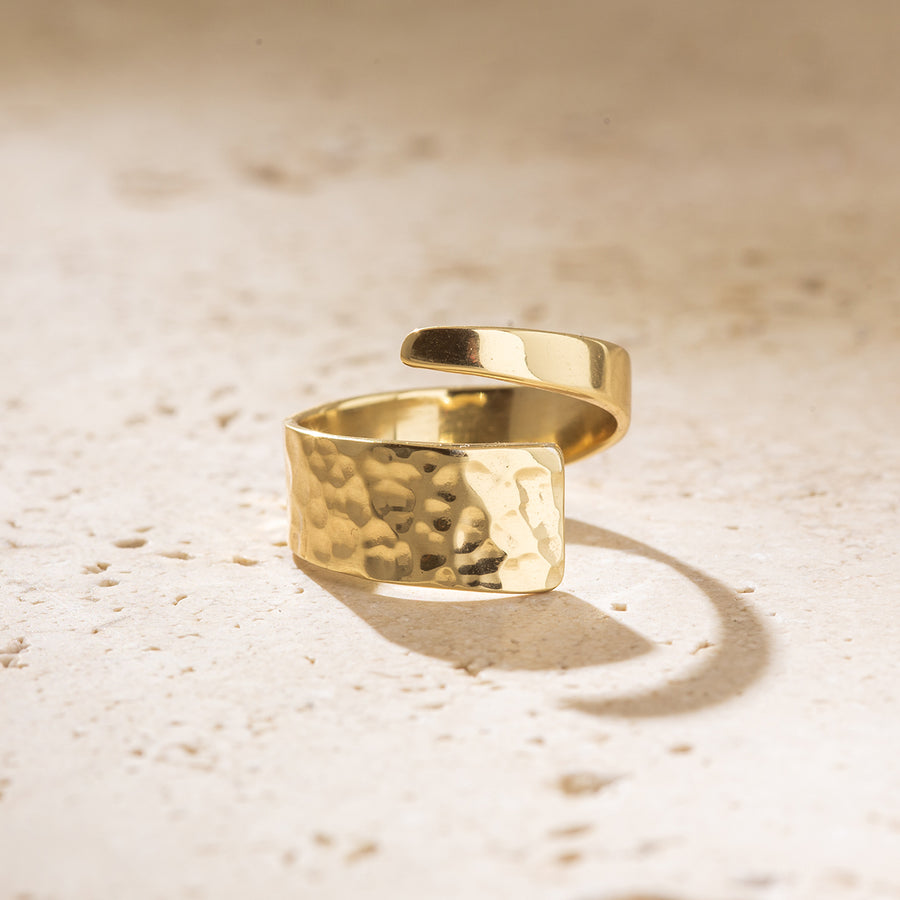 Agonda - Hammered Gold Wrap Ring