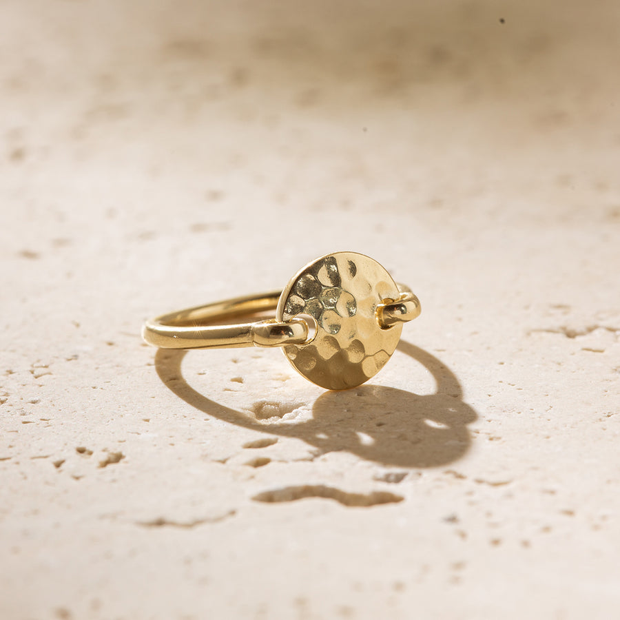 Agonda - Hammered Gold Tilting Disc ring