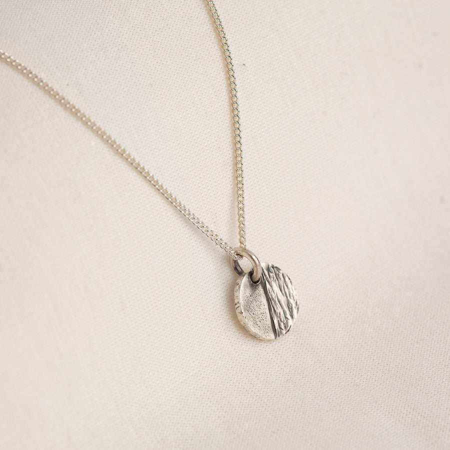 Mens Textured Round Silver Necklace